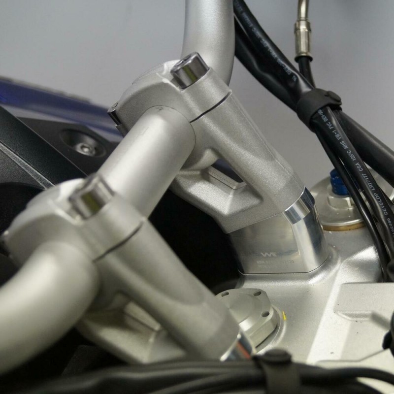 Voigt-MT Handlebar risers with offset | Triumph Tiger 800 models 30mm higher and 20mm closer