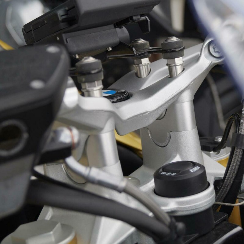 Voigt-MT Handlebar risers 25mm | BMW R1250RS LC 2019- 4x additional special screws | BMW navigation sys.