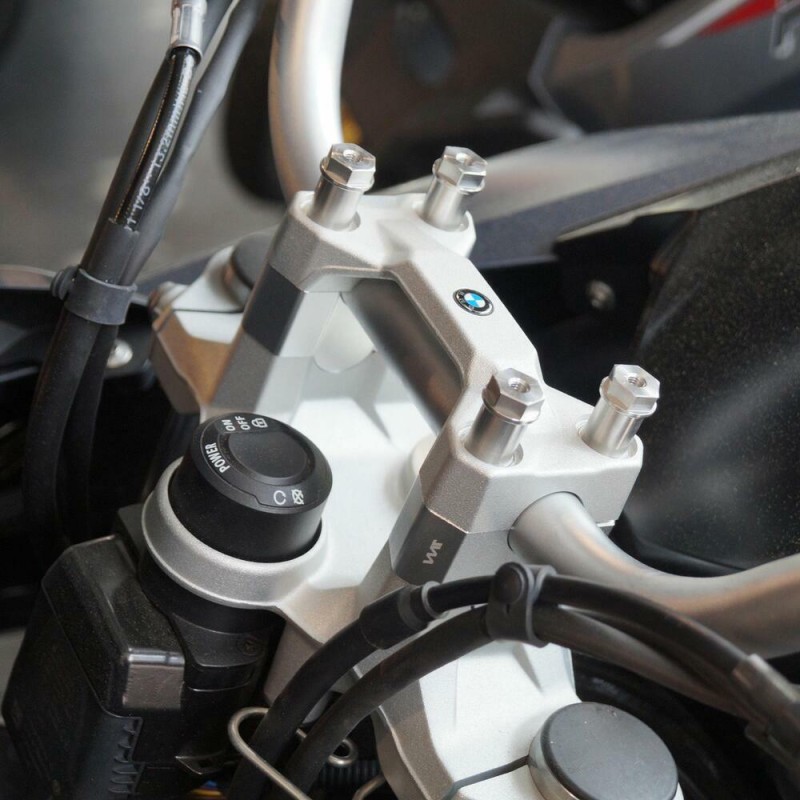 Voigt-MT Handlebar risers 25mm | BMW F 750 GS 2018- and 4 additional special screws | BMW navigation sys.
