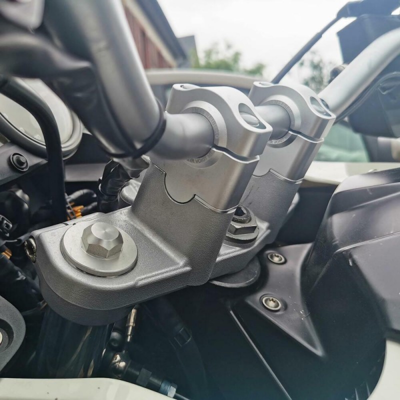 Voigt-MT Handlebar risers 30mm | BMW G 650 GS / Sertão black anodized