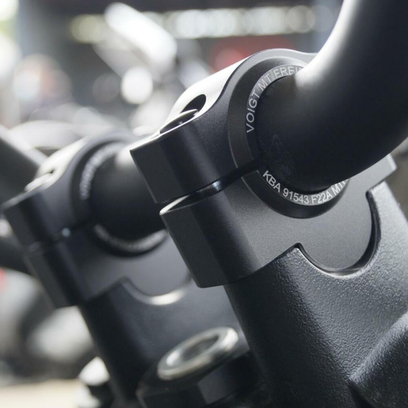 Voigt-MT handlebar risers 20mm | Triumph Trident 660 21- black anodized