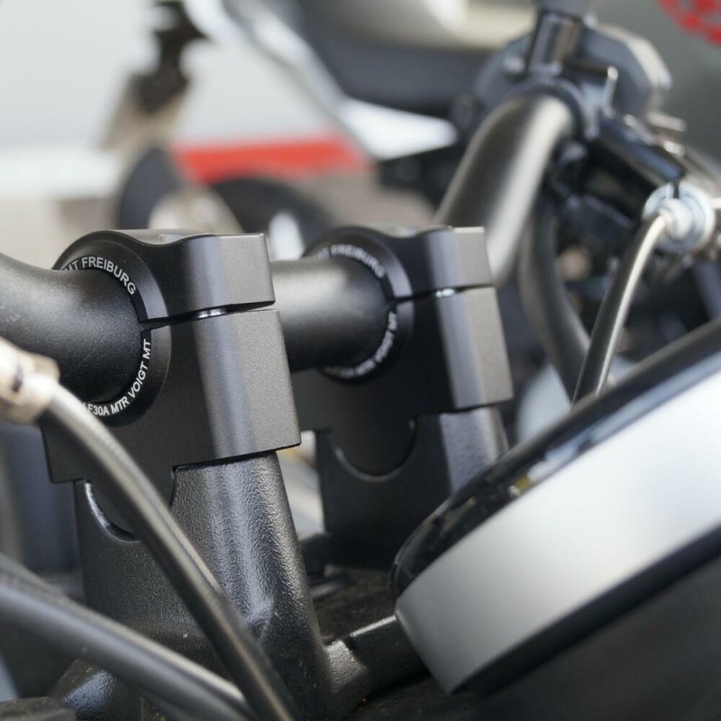 Voigt-MT handlebar risers 30mm | Triumph Trident 660 21- black anodized