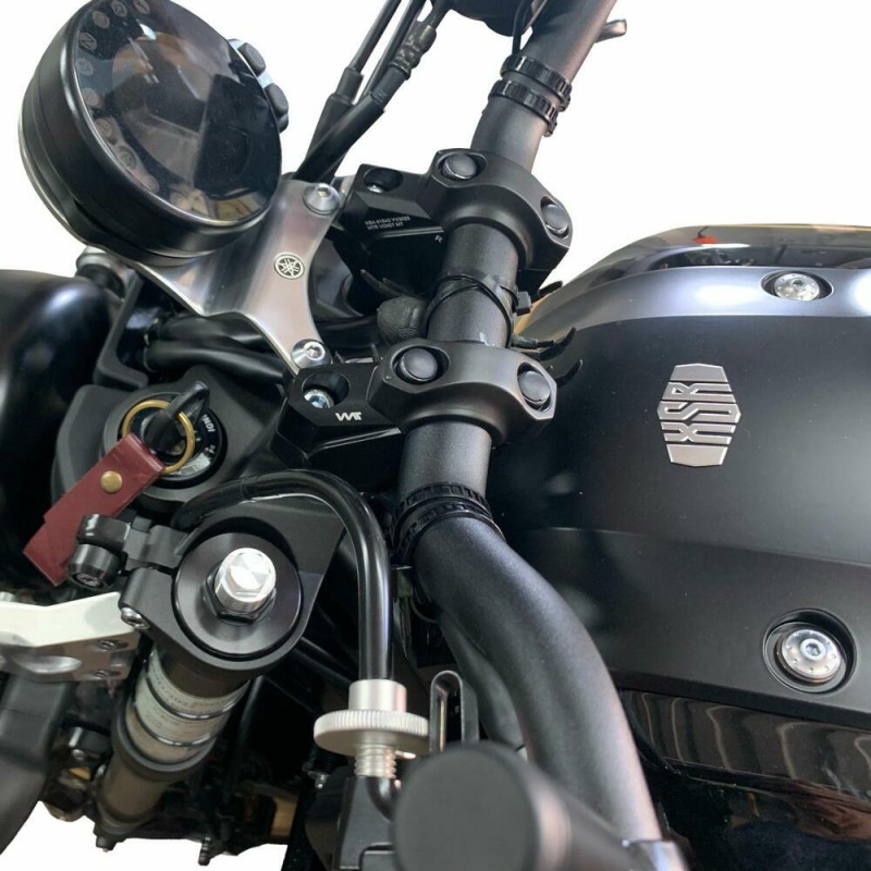 Voigt-MT Handlebar risers 30mm with offset 25mm | Yamaha XSR 900 from 2015 silver anodized