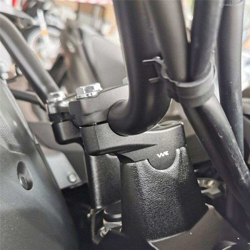 Voigt MT Handlebar Risers VN3021 | 30mm/Offset 21mm black | Honda CB500FA