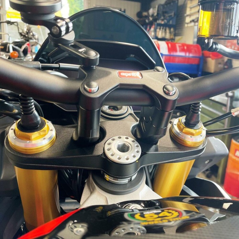 Voigt-MT Stuurverhogers 25mm | Aprilia 900 Dorsoduro 2017-2020 zwart